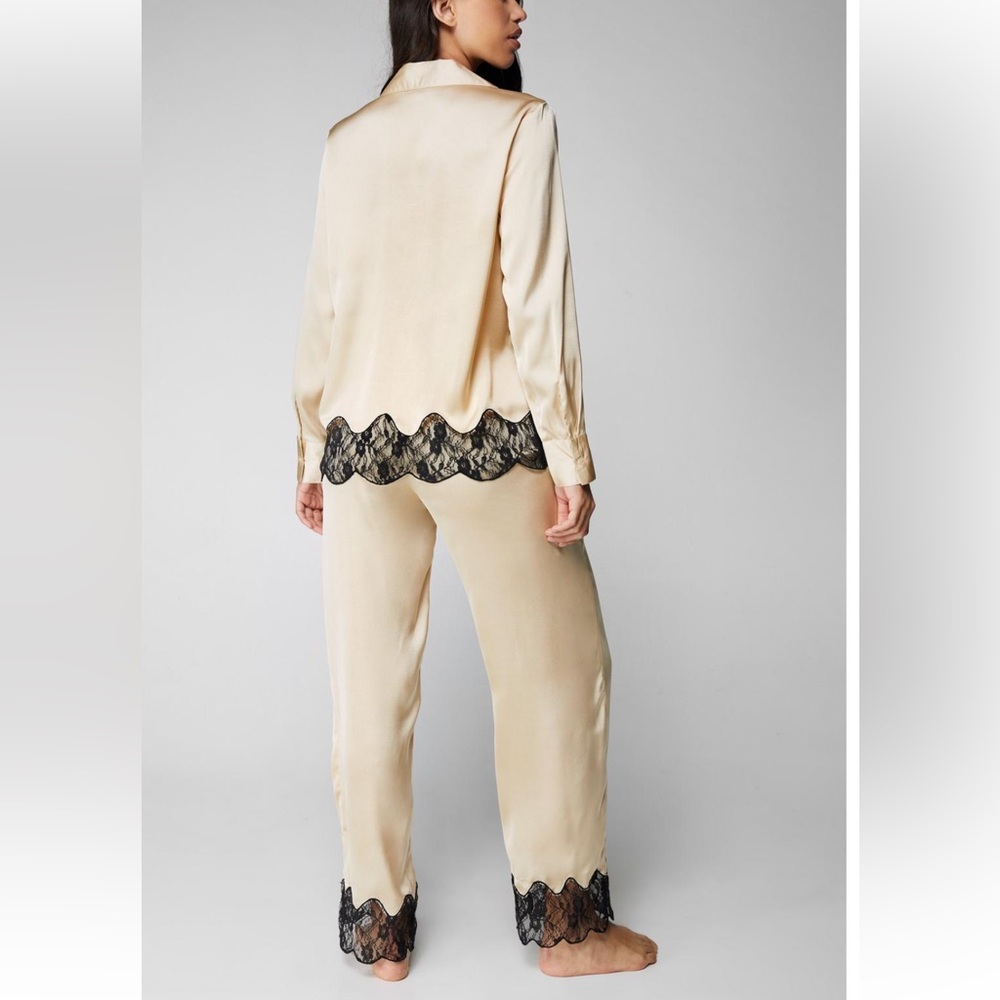 NWT NASTYGAL- Satin Contrast Lace Long Sleeve Pajama Pants Set size sm and med - Picture 4 of 4
